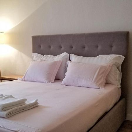 Spacious And Cozy Apartment - Ajia Apartment Tirana Kültér fotó