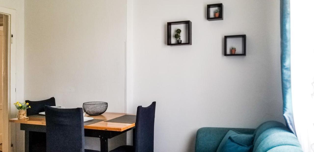 Spacious And Cozy Apartment - Ajia Apartment Tirana Kültér fotó