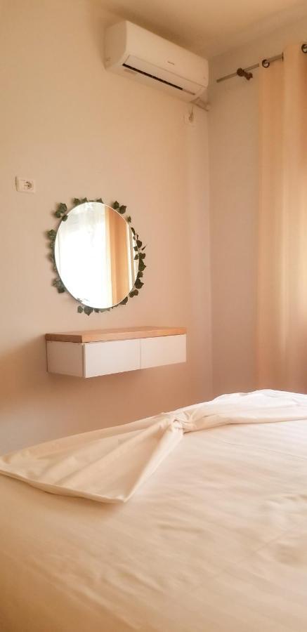 Spacious And Cozy Apartment - Ajia Apartment Tirana Kültér fotó