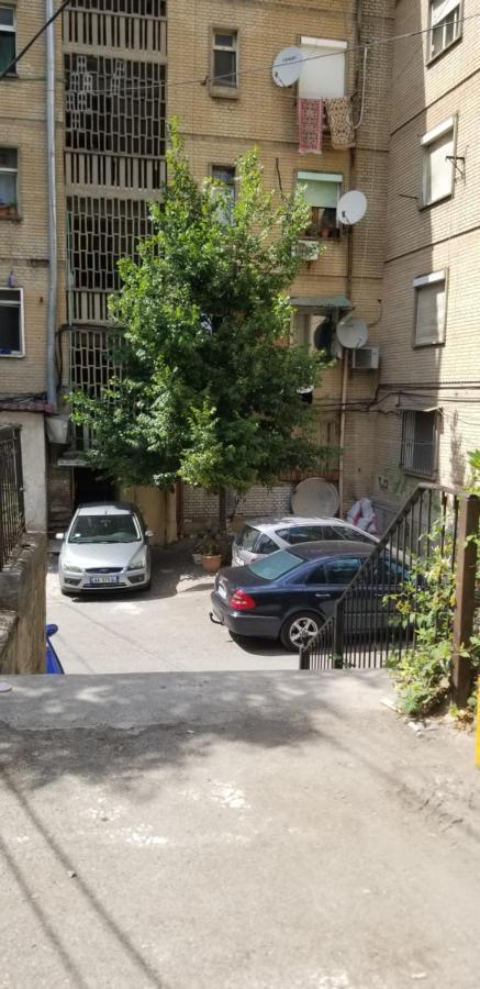Spacious And Cozy Apartment - Ajia Apartment Tirana Kültér fotó